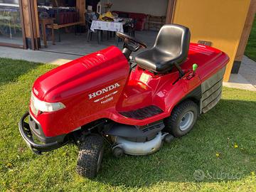 Trattorino tagliaerba Honda 2417