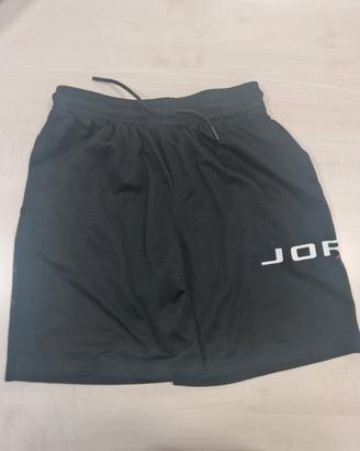 pantaloni e scarpe bambino 9/10