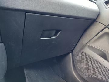 Cassetto portaoggetti RENAULT CLIO del 2024