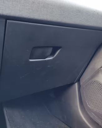 Cassetto portaoggetti RENAULT CLIO del 2024