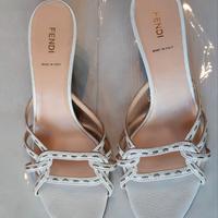 Scarpe Fendi FF Fold in pelle bianca