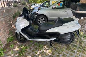 Yamaha mayesty 400 cc