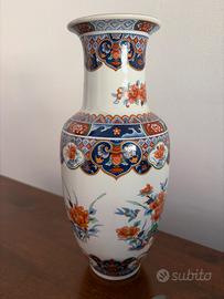 Vaso stile Imari giapponese