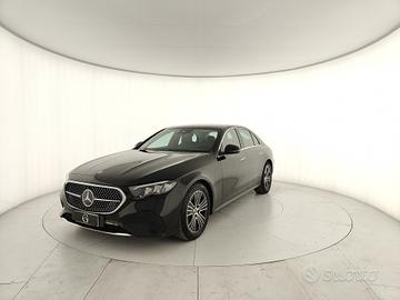 MERCEDES-BENZ E 200 d Advanced auto
