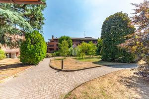 3 LOCALI A ARESE