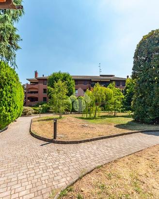 3 LOCALI A ARESE