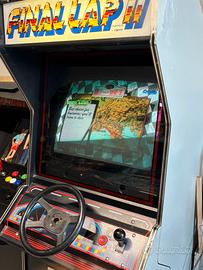 Cabinato arcade