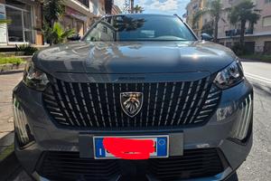 Peugeot 2008 1.2 pure tech 100 allure pack navi