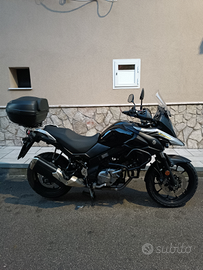 SUZUKI V-STROM 650 del 2017 da vetrina