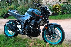 Moto Yamaha Mt03 