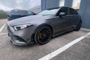 Mercedes-Benz A200 AMG Line Premium