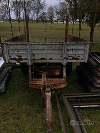 Rimorchio ribaltabile