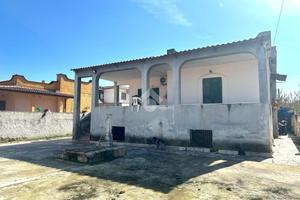 VILLA SINGOLA A CASTEL VOLTURNO