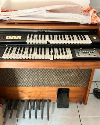 Vintage. Organo farfisa