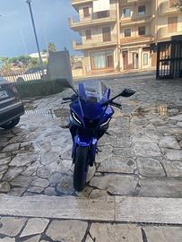 Yamaha YZF R125