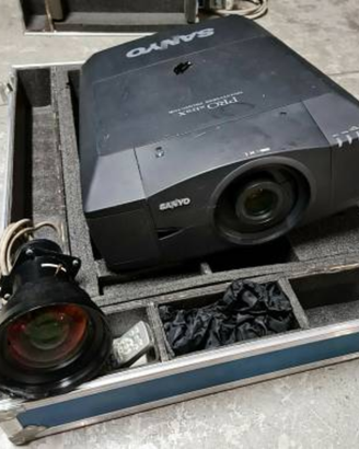 SANYO PLC-XF42 XF42N 9000 Ansi LUMEN - 100 ore 2