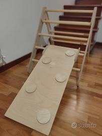 Gioco in legno scala con scivolo