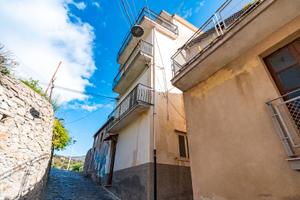 Casa indipendente - Graniti