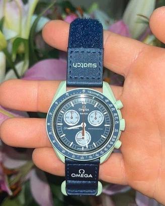Swatch Omega  Mission On Earth SO33G100