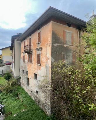CASA INDIPENDENTE A INCUDINE