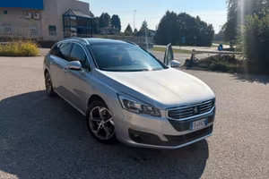 Peugeot del 2017 automatico