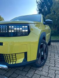 FIAT Grande Panda 1.2 Hybrid pari al nuovo