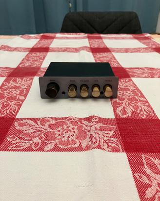 Monolithic eq4