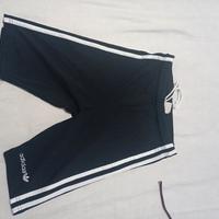 pantaloni corti sportivi 