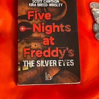 Libro Five nights ai freddy’s