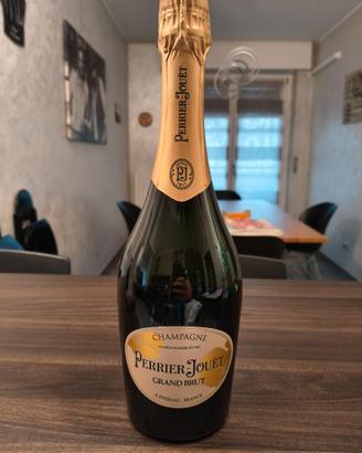 Champagne Perrier-Jouet Grand brut