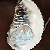 Lampada artigianale ricavata da una conchiglia