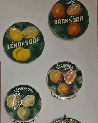 2 coppie di piatti in ceramica pubblicitari 