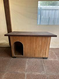 Cuccia in legno per cane taglia grande