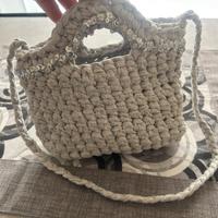 Piccola borsa grigia