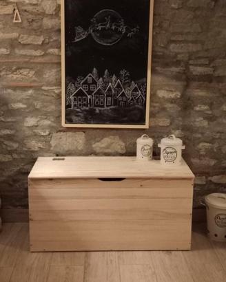 Cassapanca porta-tutto in legno massello grezzo