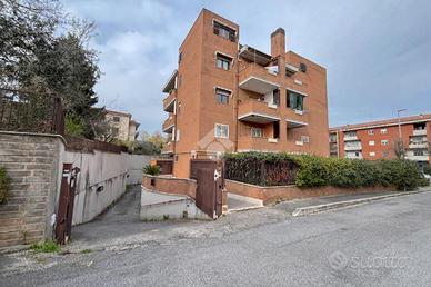 BOX A GENZANO DI ROMA