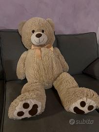 orso peluche grandezza media