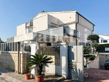 Villetta quadrifamiliare Giugliano in Campania (La