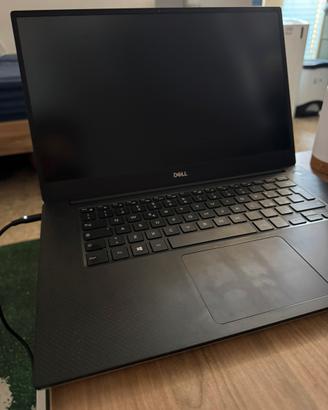 Dell XPS 15 7590