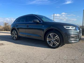 AUDI Q5 2.0 190cv S line