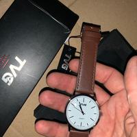 Orologio con quadrante bianco marca TVG Nuovo