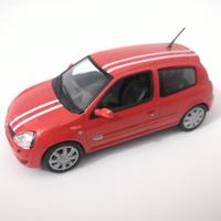 1/43 Clio 2 fase 3 cup rs 2004 182cv