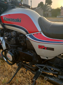 Moto kawasaki gpz unitrk 550 anno 83