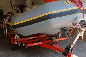 Gommone e carrello 4 metri