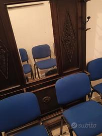Ingesso in legno e sgabello