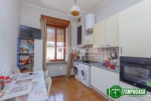 Trilocale con terrazzo a Piacenza