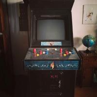 Mortal Kombat 4 cabinet originale con manuale