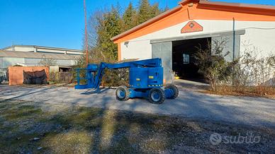 Piattaforma autoarticolata diesel genie 2014