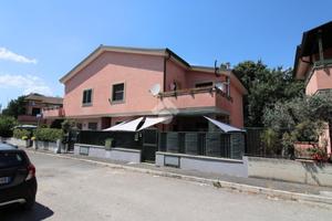 4 LOCALI A POGGIO MIRTETO