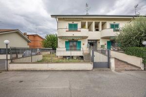 Appartamento di 83 m² con 4 locali e box auto dopp
